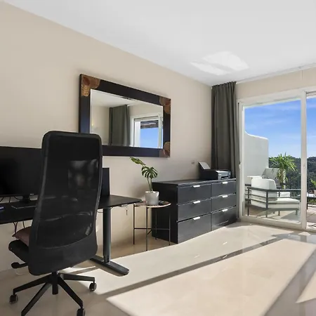 Altos De La Quinta Apartment *