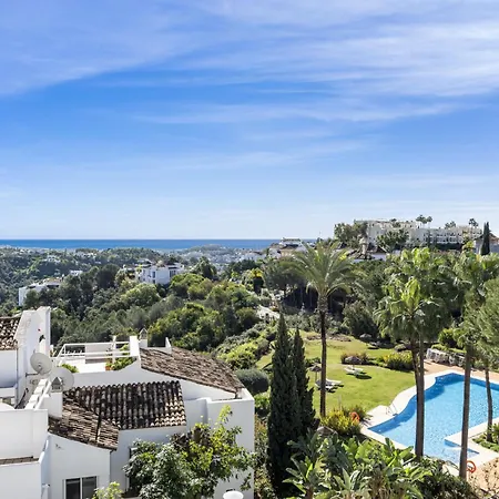 Altos De La Quinta Apartment *